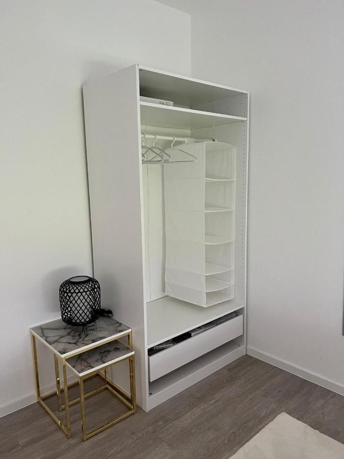 Luxurioeses Apartment Fuer 4 Personen, Neubau, Parkplatz Free Bochum Extérieur photo